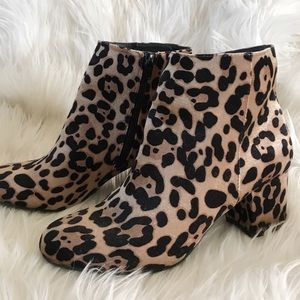 Animal Print bootie size 8